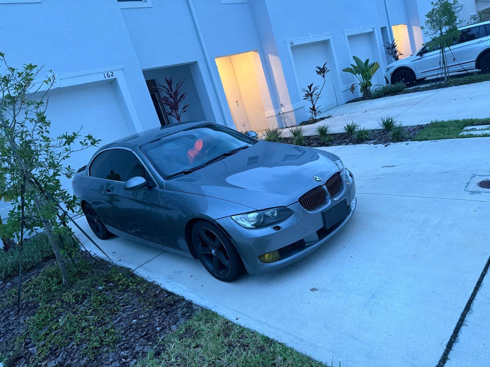 
								BMW 3 Series full									