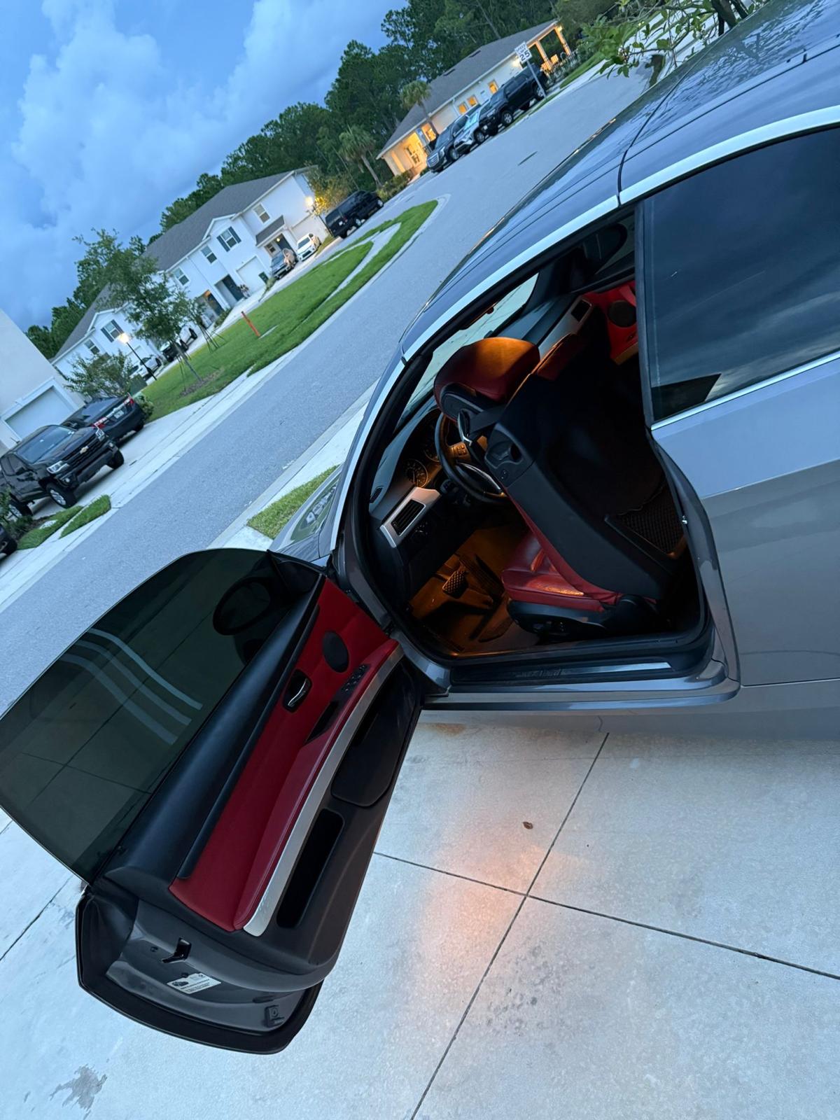 
								BMW 3 Series full									