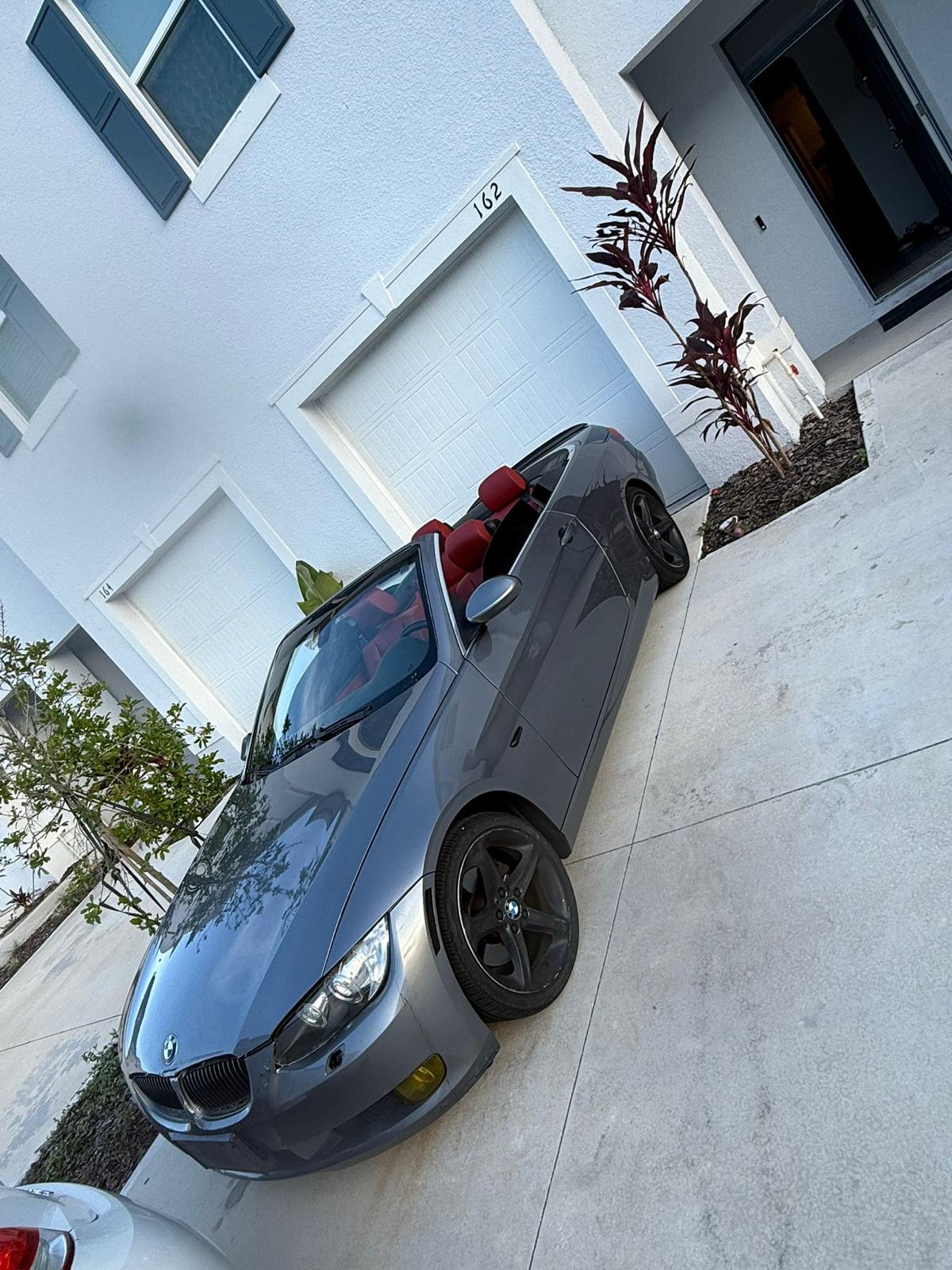 
								BMW 3 Series full									