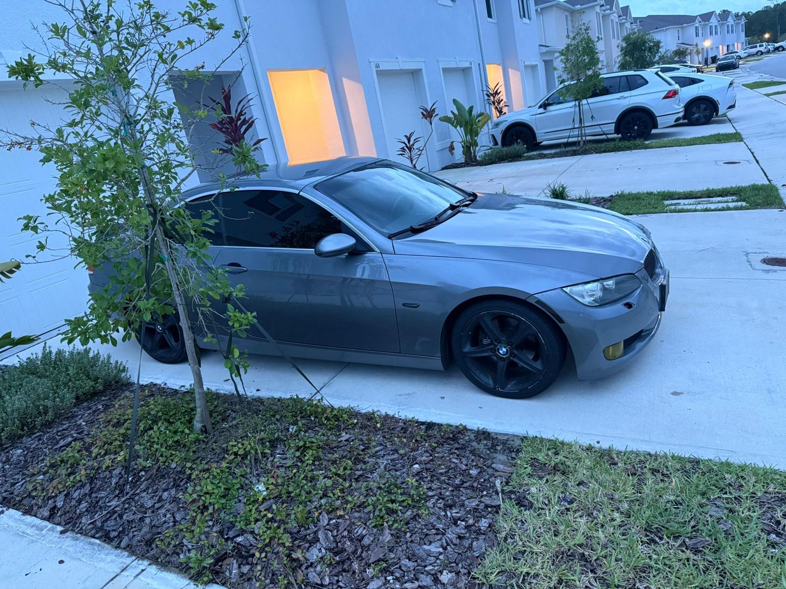 
								BMW 3 Series full									