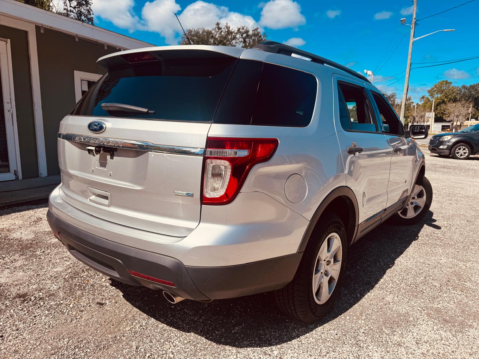 
								2013 Ford Explorer full									